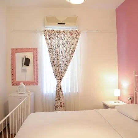 Bee Alaçatı Çeşme