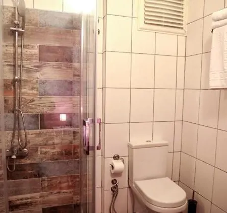 Bee Alaçatı Otel *
