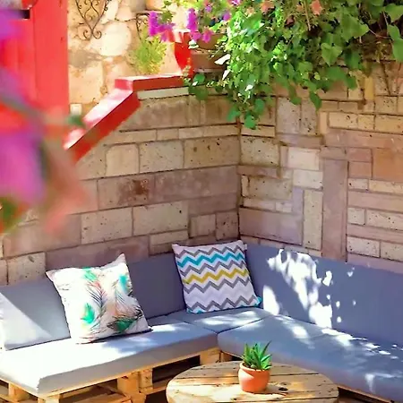 Bee Alaçatı Otel Çeşme