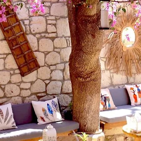 Bee Alaçatı *